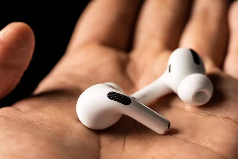 The release date of AirPods Pro2 can come soon with a radical redesign