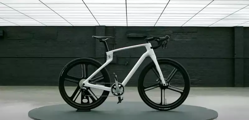 This e1,499 e-bike comes custom built to perfectly suit your body.