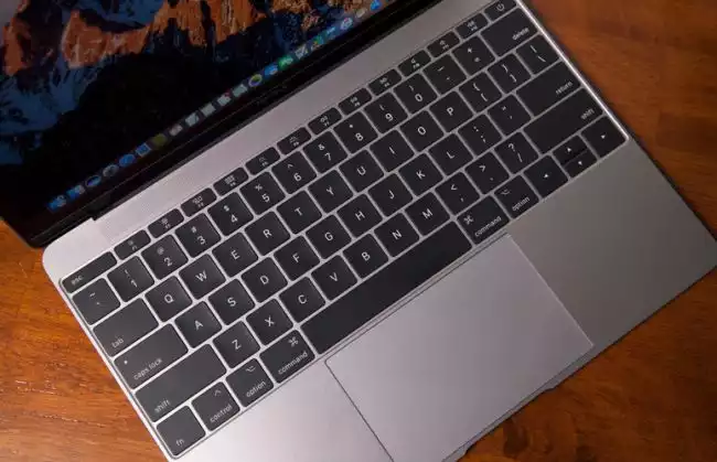 12-inch MacBook Can Go Back in Arms - and a Controversial Throwback