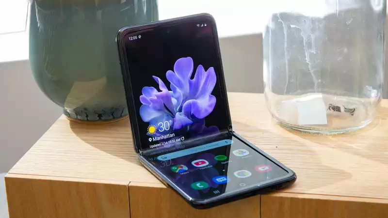 Galaxy Z Flip Torture test results reveal "fake" glass display