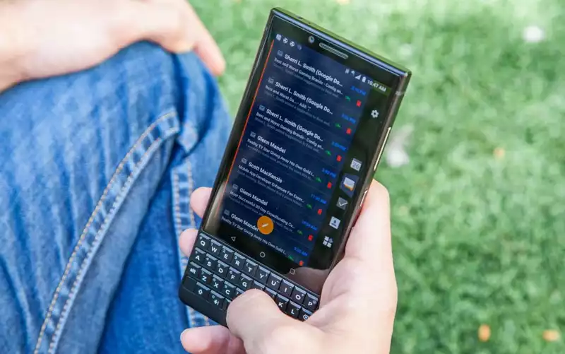 it looks like your blackberry phone is dead.