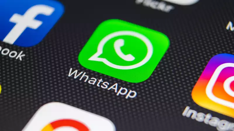 WhatsApp squeeze - Here's what happens if you don't accept the new privacy policy