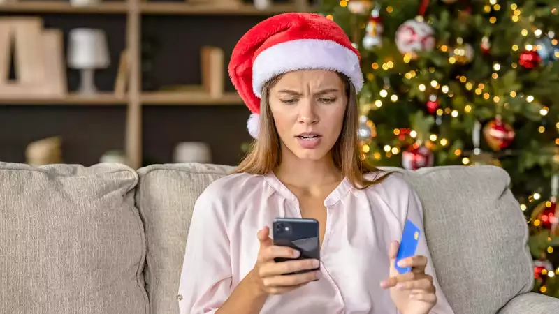 Don't fall for these holiday scams - get your last minute shopping done safely