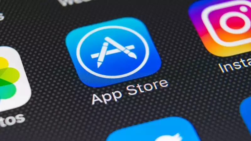 Apple should not be intimidated by third-party app stores, but users should accept them