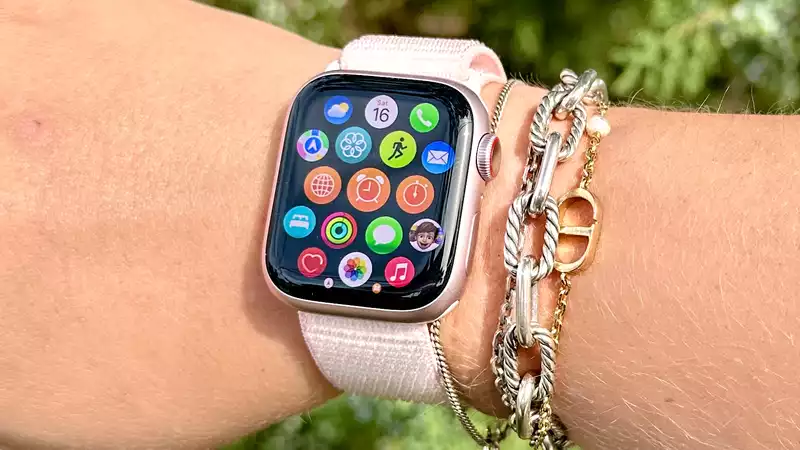 I wear my Apple Watch every day, and the watchOS app is an essential 9 for me.