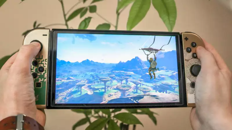 Nintendo-Switch 2 to be significantly upgraded with OLED - launch in early 2024.