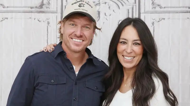 Joanna Gaines offers simple tips for keeping your home festive after the holidays.