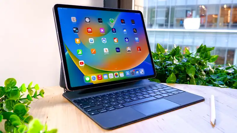 Finally! An OLED iPad Pro may soon be available.