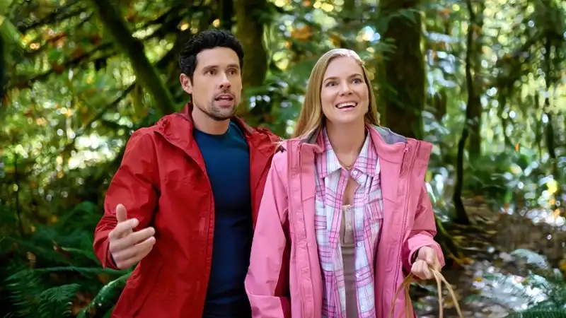 Click here for the Hallmark Channel's complete guide to May's "Countdown to Summer" films.