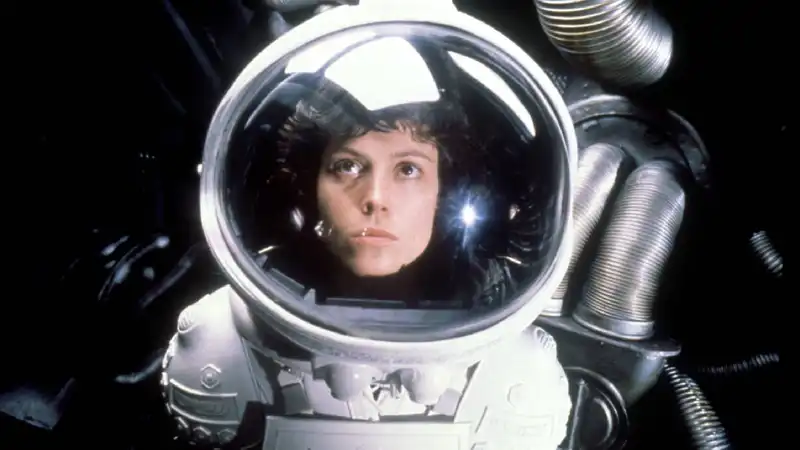 How to watch the films of "Alien" in order