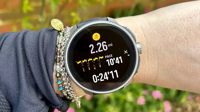 Suunto Race S - This premium GPS smartwatch now comes in a smaller, lighter package