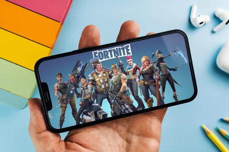 Fortnite returns to the iPhone.